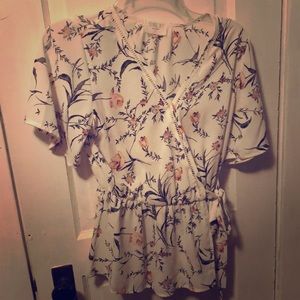 Short sleeve floral print blouse